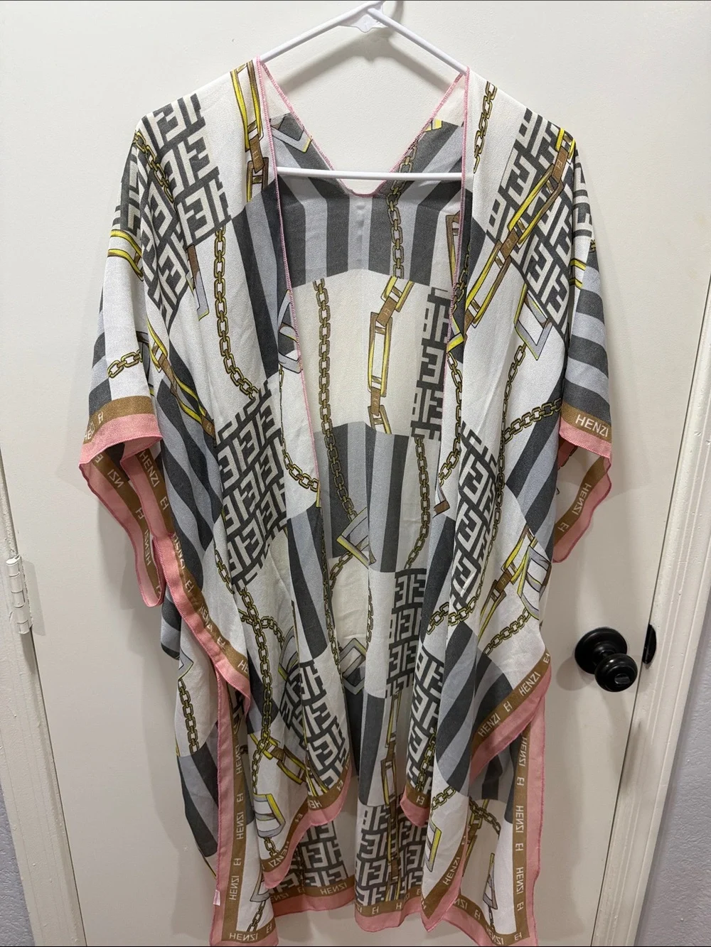 Zhenzi Gray & White Striped Chain-Print Kimono with Pink Trim